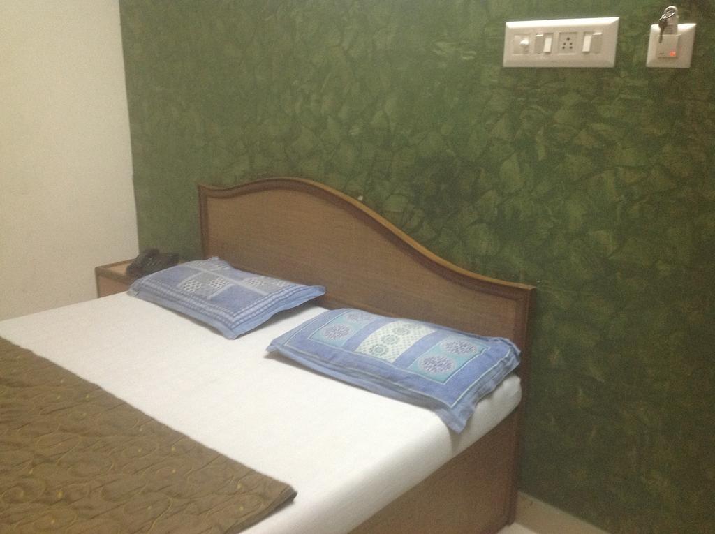 Hotel Kamal Kunj Jaipur Dış mekan fotoğraf